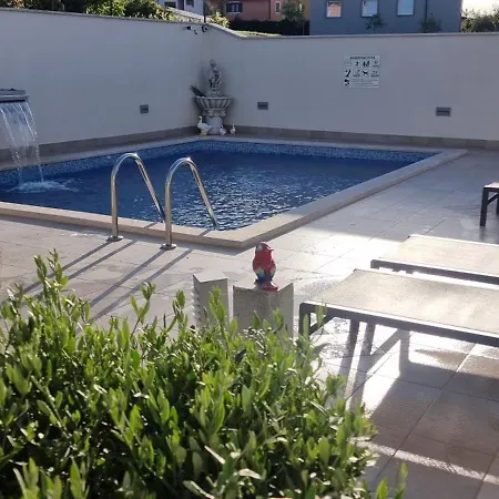 Modern Ivan With Pool And Terrace Apartment